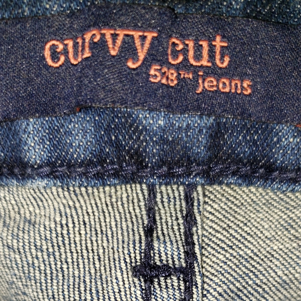 Levi Jeans - Picture 2 of 5
